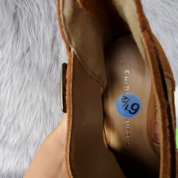 Chinese Laundry Booties sz. 6.5 tan - Picture 6 of 7